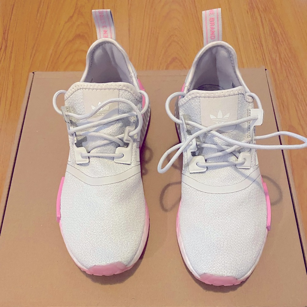 Adidas Originals Women’s NMD R1 - Grey & Pink - Rarely worn - Great Condition